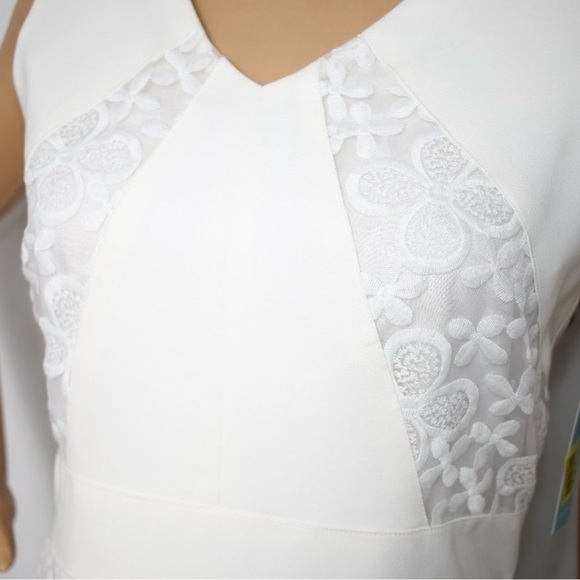 ANTONIO MELANI White Lace-Panel V-Neck Sheath Dress - Picture 4 of 11